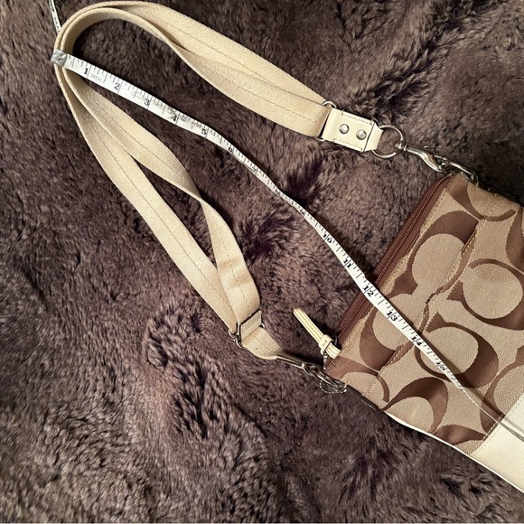 Coach Signature Brown and Cream Crossbody Bag. Absolutely adorable  super clean - Picture 11 of 11